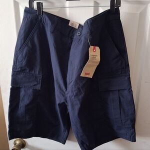 Levi's - Men's Carrier Cargo Shorts. Navy Blue. Size 38. NWT